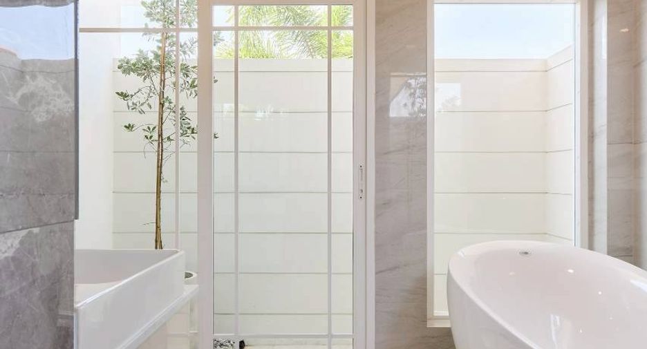 For sale 4 bedrooms house in Mueang Chiang Mai, Chiang Mai