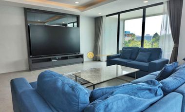 For sale 3 bedrooms condo in Jomtien, Pattaya