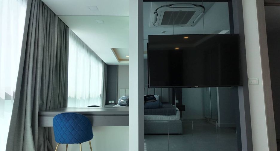 For sale 3 bedrooms condo in Jomtien, Pattaya
