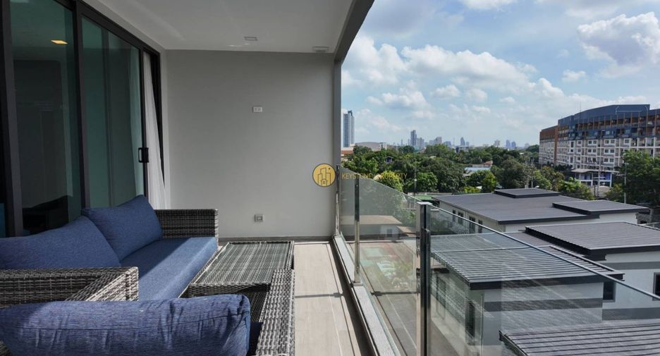 For sale 3 bedrooms condo in Jomtien, Pattaya
