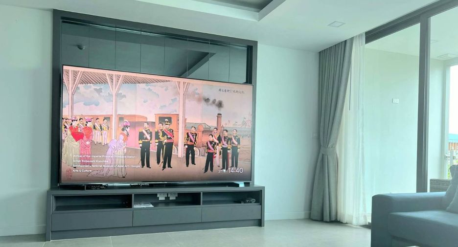 For sale 3 bedrooms condo in Jomtien, Pattaya