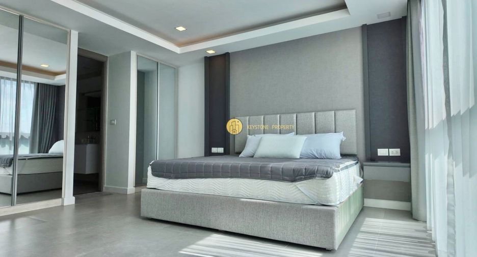 For sale 3 bedrooms condo in Jomtien, Pattaya