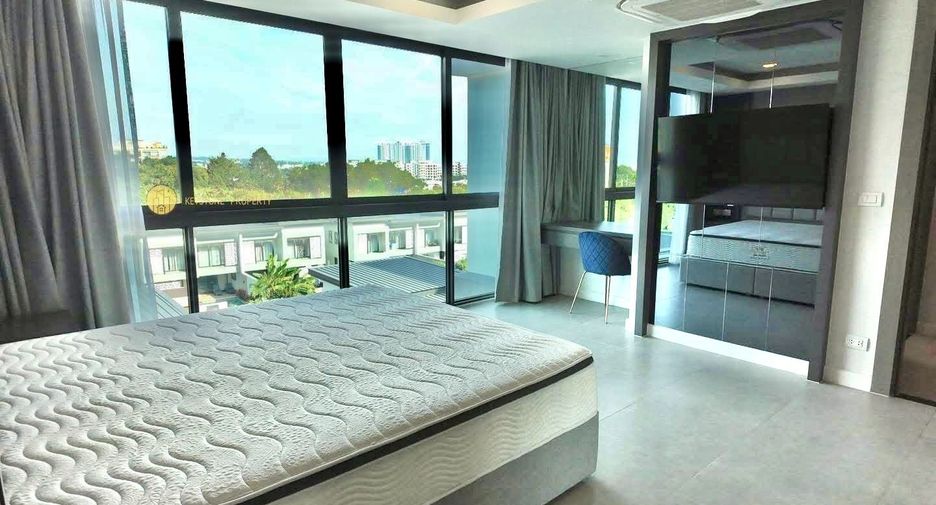 For sale 3 bedrooms condo in Jomtien, Pattaya