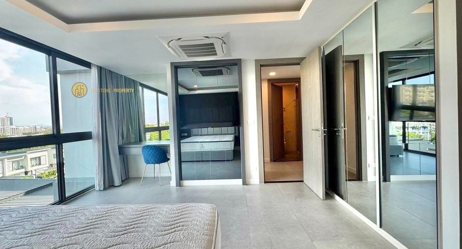 For sale 3 bedrooms condo in Jomtien, Pattaya