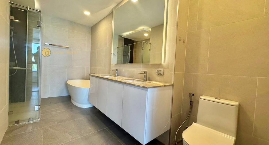 For sale 3 bedrooms condo in Jomtien, Pattaya