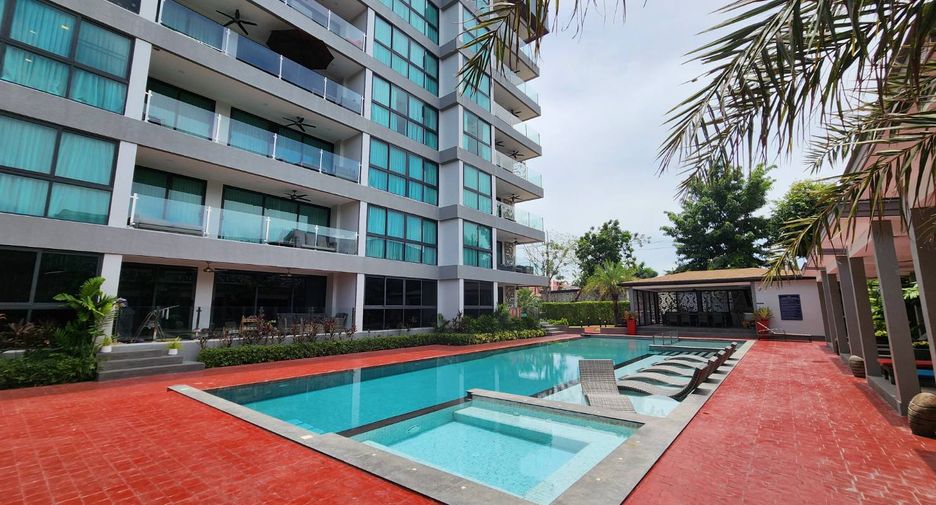 For sale 3 bedrooms condo in Jomtien, Pattaya