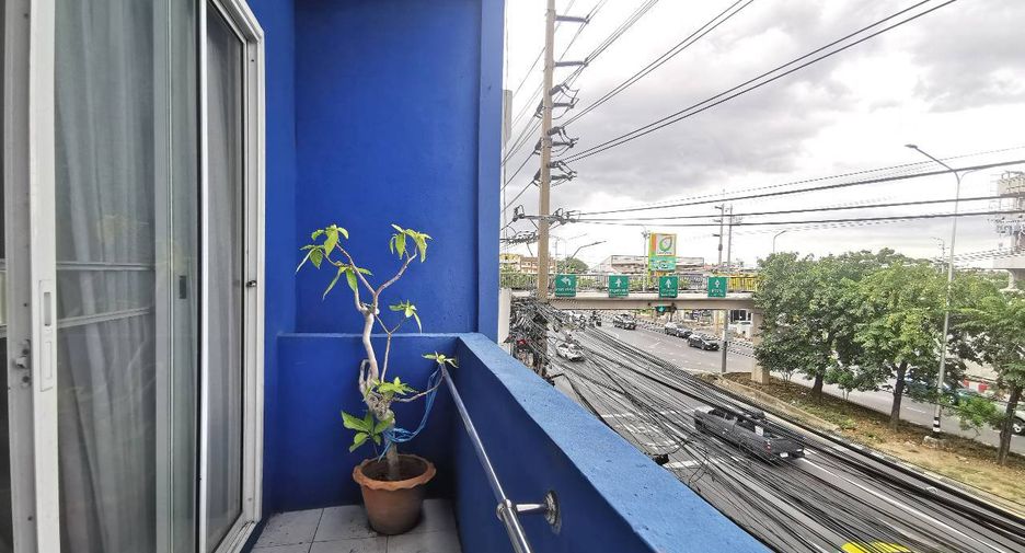 Local comercial en venta de 6 habitaciones en Bang Khae, Bangkok