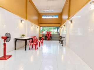 Local comercial en venta de 6 habitaciones en Bang Khae, Bangkok