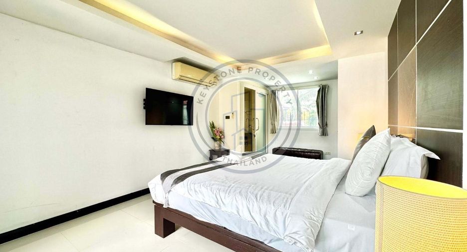 Villa zur Miete und zum Kauf mit 5 Zimmer in Bang Lamung, Chonburi