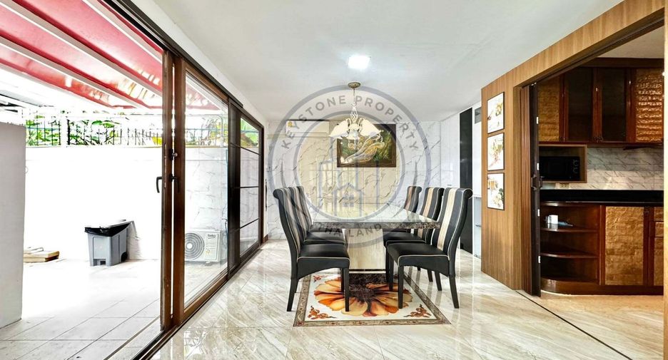 Villa zur Miete und zum Kauf mit 5 Zimmer in Bang Lamung, Chonburi