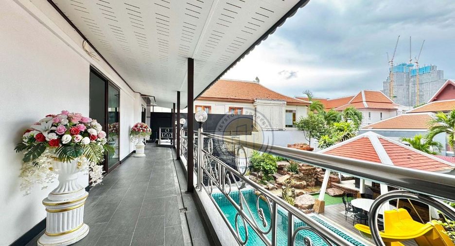 Villa zur Miete und zum Kauf mit 5 Zimmer in Bang Lamung, Chonburi