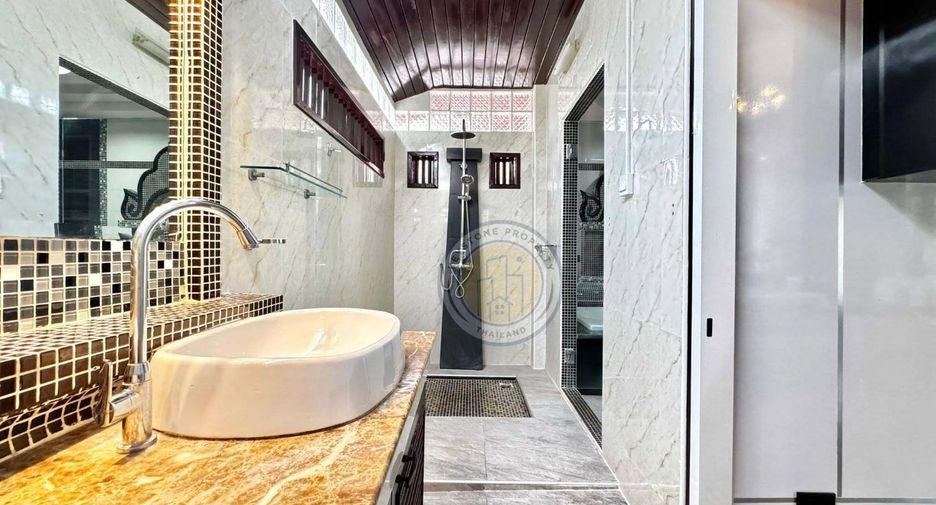 Villa zur Miete und zum Kauf mit 5 Zimmer in Bang Lamung, Chonburi