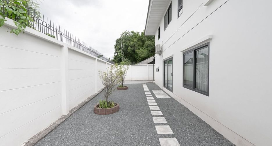 For rent 3 bedrooms house in Hang Dong, Chiang Mai