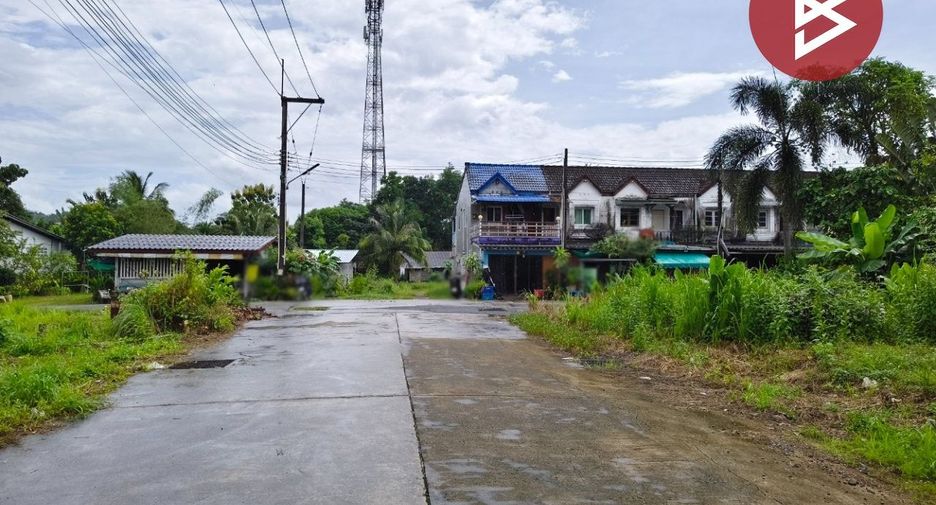 For sale 4 bedrooms townhouse in Bo Rai, Trat