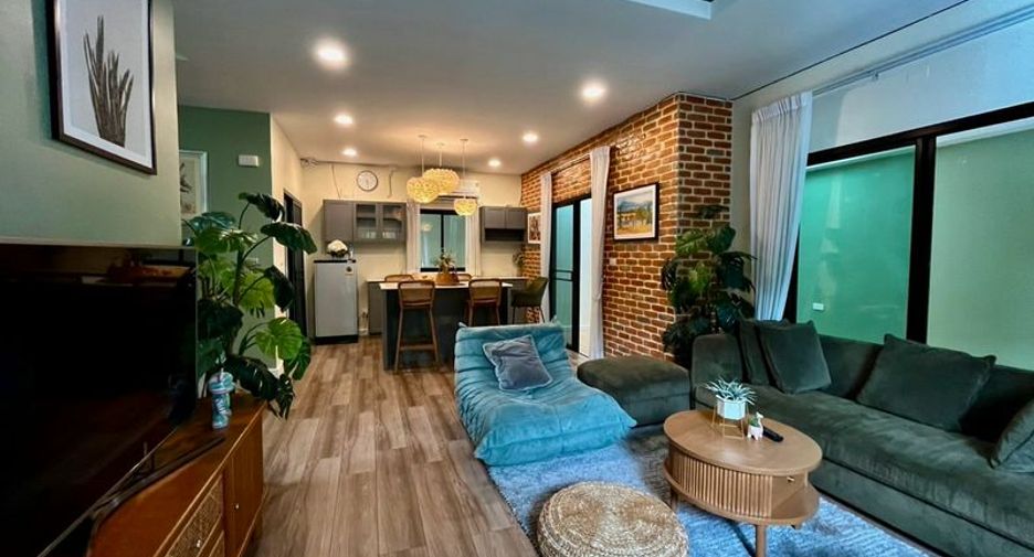 À vendre 3 chambres maison à Si Racha, Chonburi