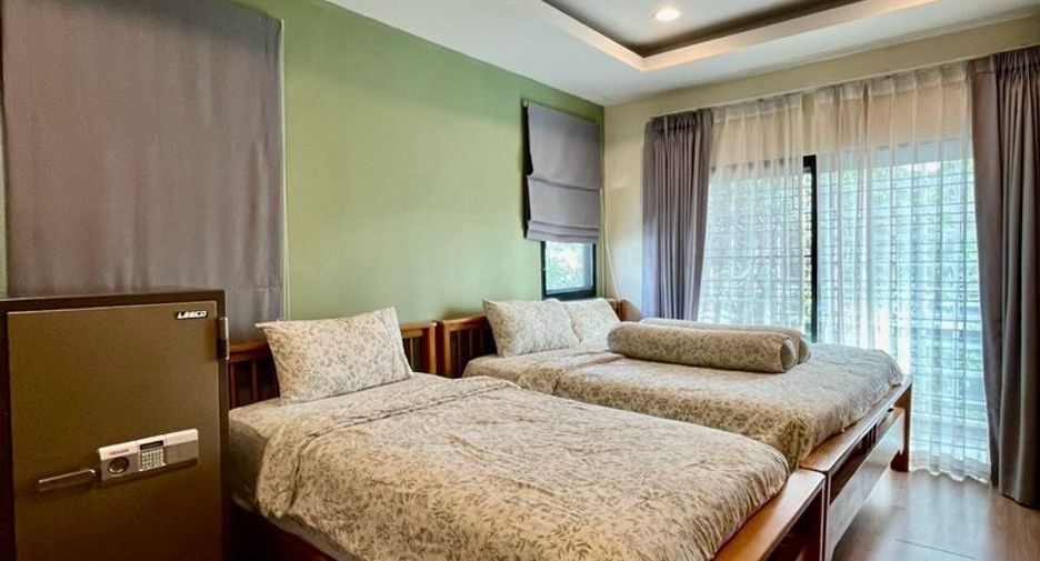 À vendre 3 chambres maison à Si Racha, Chonburi
