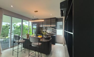 Haus zum Kauf mit 4 Zimmer in Taling Chan, Bangkok