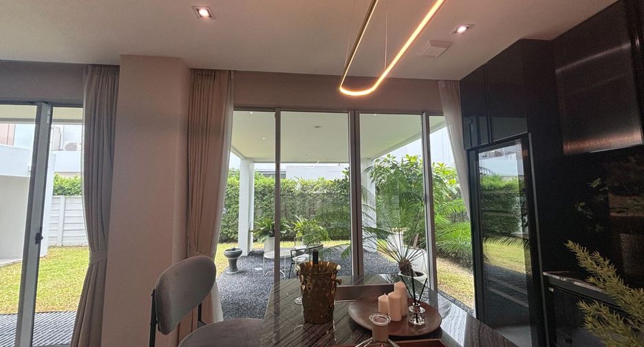 Haus zum Kauf mit 4 Zimmer in Taling Chan, Bangkok