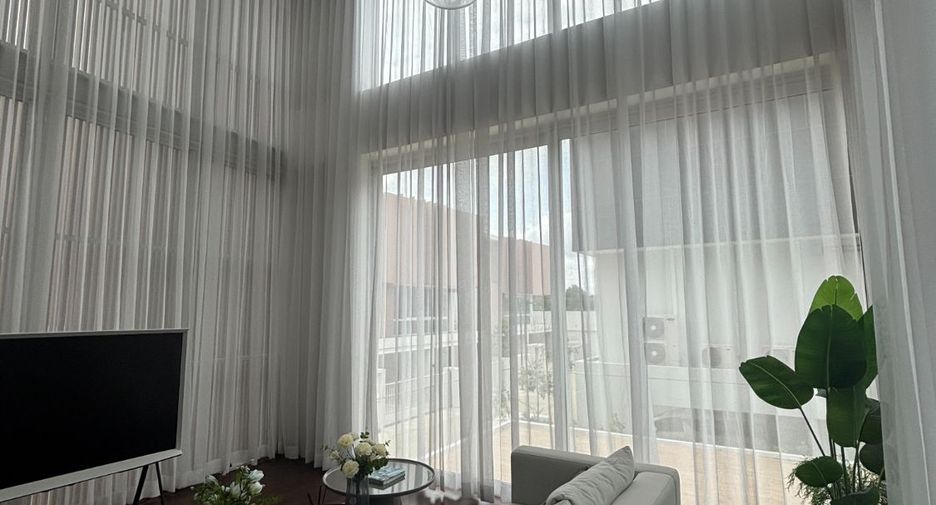 Haus zum Kauf mit 4 Zimmer in Taling Chan, Bangkok