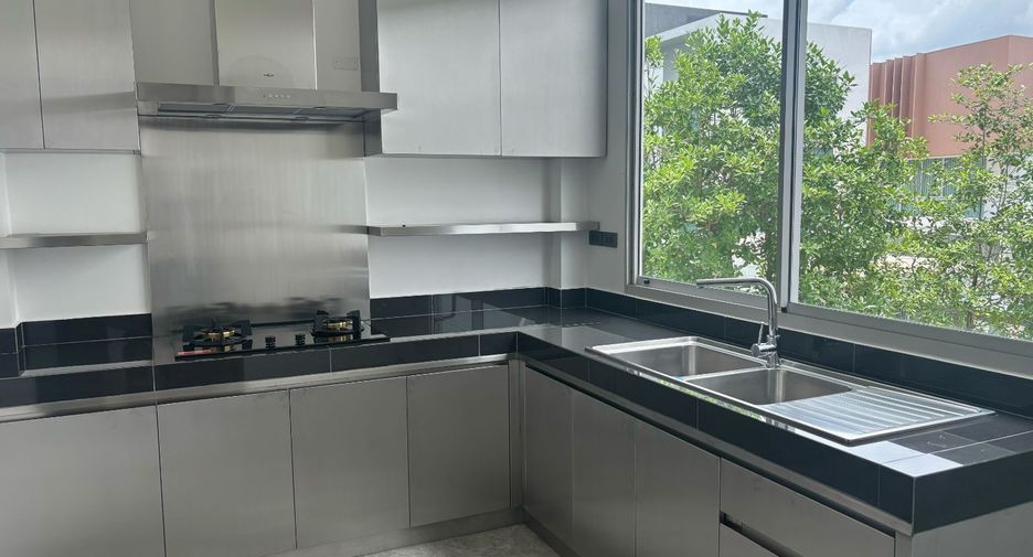 Haus zum Kauf mit 4 Zimmer in Taling Chan, Bangkok