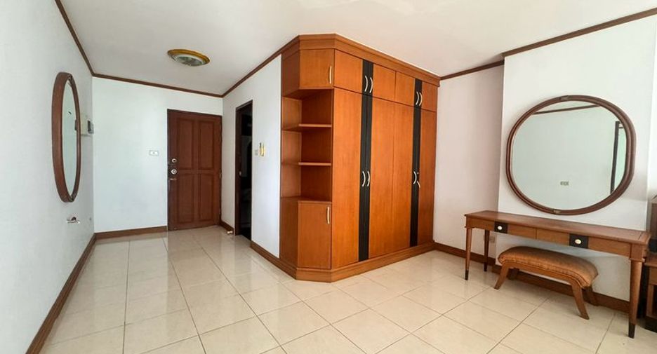 For sale 1 bed house in Si Racha, Chonburi