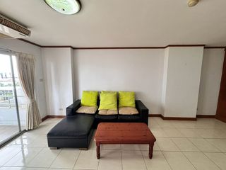 Casa en venta de 1 habitaciones en Si Racha, Chonburi