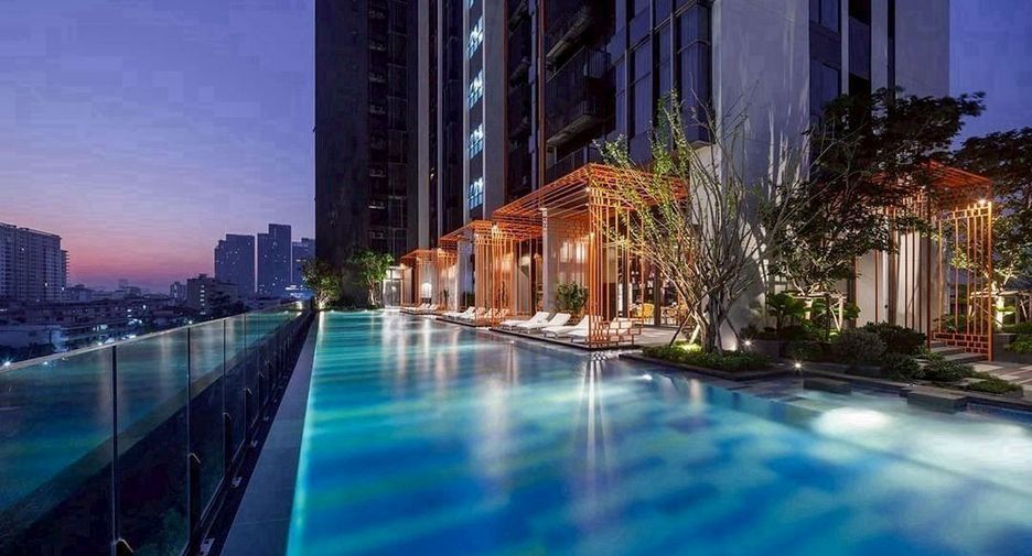 Condo en alquiler de 1 habitaciones en Phra Khanong, Bangkok