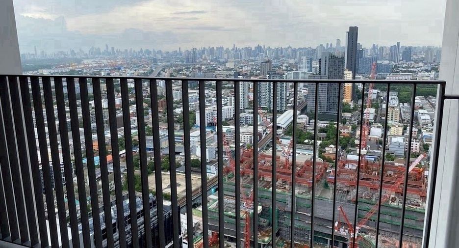 For rent 2 ベッドルーム condo in Bang Na, Bangkok