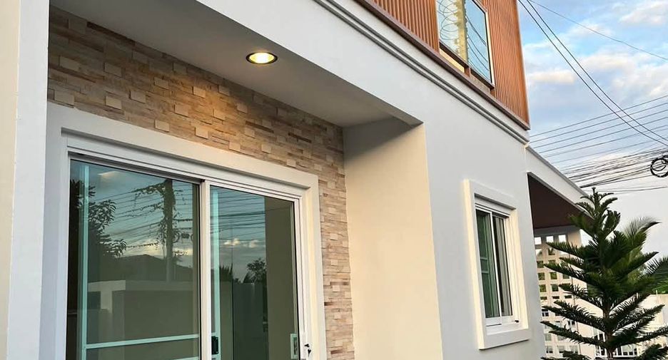 Casa en venta de 4 habitaciones en Doi Saket, Chiang Mai