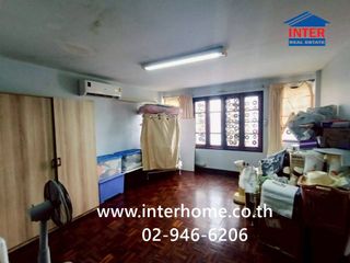 Casa adosada en venta de 4 habitaciones en Khan Na Yao, Bangkok