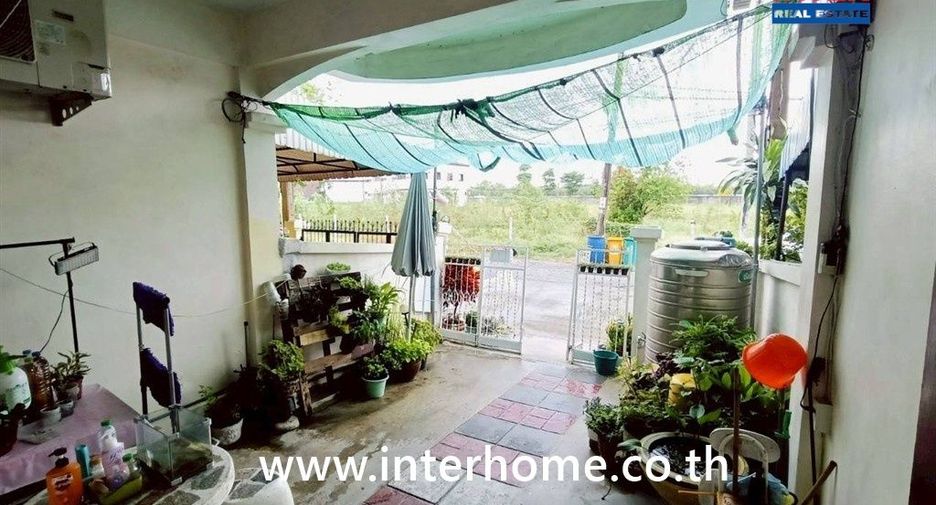 Casa adosada en venta de 4 habitaciones en Khan Na Yao, Bangkok