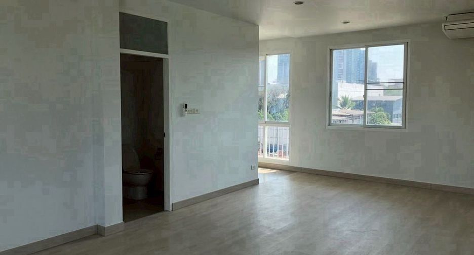 For rent 4 ベッドルーム house in Chom Thong, Bangkok