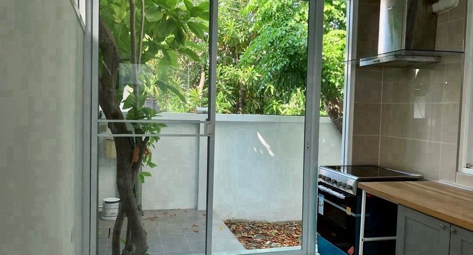 For rent 4 ベッドルーム house in Chom Thong, Bangkok