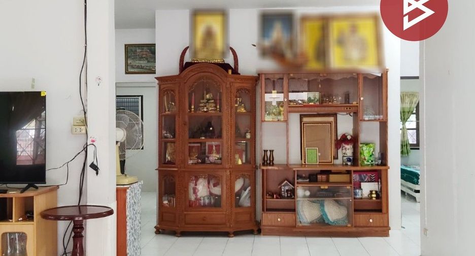 For sale 3 bedrooms house in Ban Bueng, Chonburi