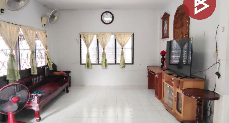 For sale 3 bedrooms house in Ban Bueng, Chonburi