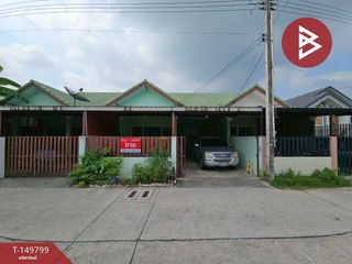出售 2 卧室 联排别墅 在 Phan Thong, Chon Buri