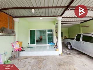 出售 2 卧室 联排别墅 在 Phan Thong, Chon Buri