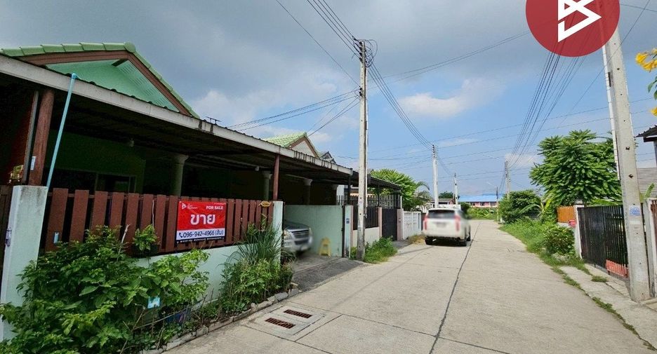 出售 2 卧室 联排别墅 在 Phan Thong, Chon Buri