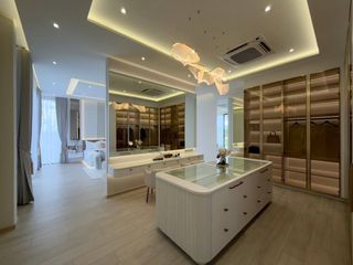 For sale 5 bedrooms villa in Bang Lamung, Chonburi