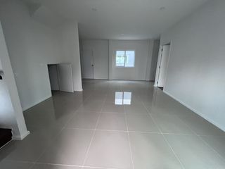 À vendre 4 chambres maison à Bang Phli, Samut Prakan