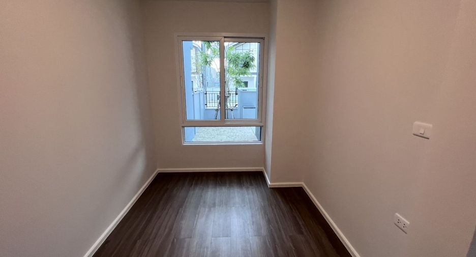 À vendre 4 chambres maison à Bang Phli, Samut Prakan
