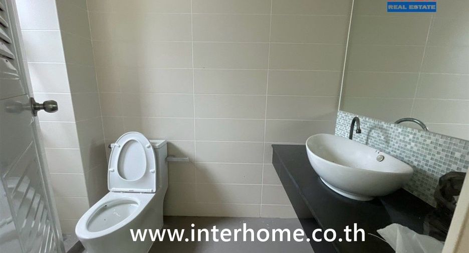 For sale 6 bedrooms house in Lat Krabang, Bangkok
