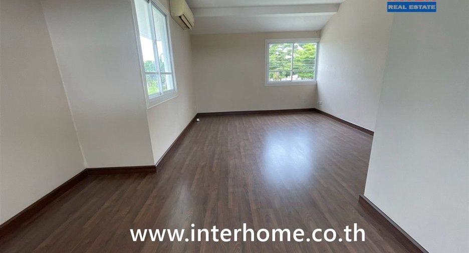 For sale 6 bedrooms house in Lat Krabang, Bangkok