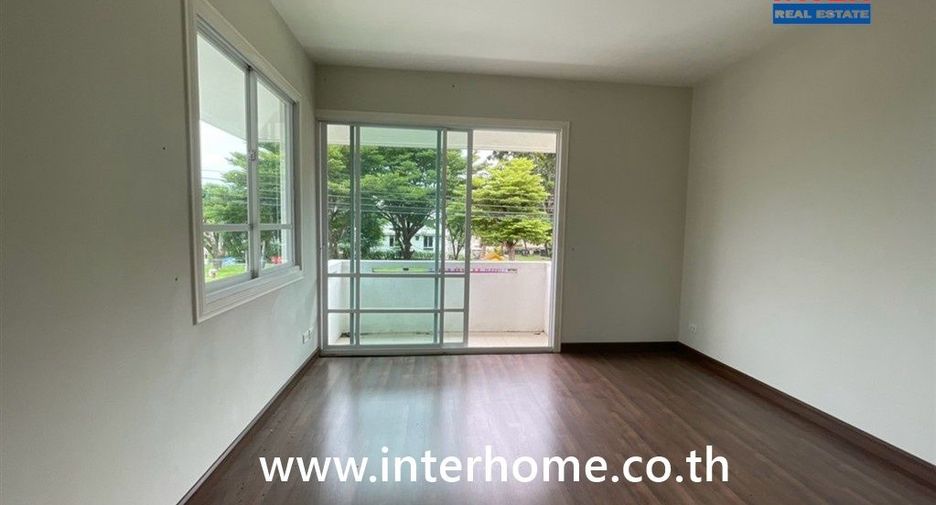 For sale 6 bedrooms house in Lat Krabang, Bangkok