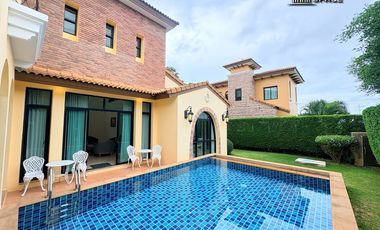 À louer 3 chambres villa à Huay Yai, Pattaya