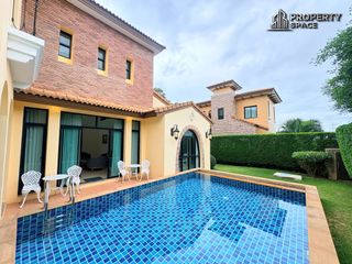À louer 3 chambres villa à Huay Yai, Pattaya