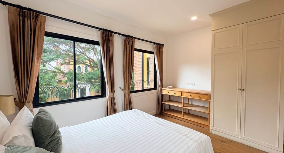 À louer 3 chambres villa à Huay Yai, Pattaya