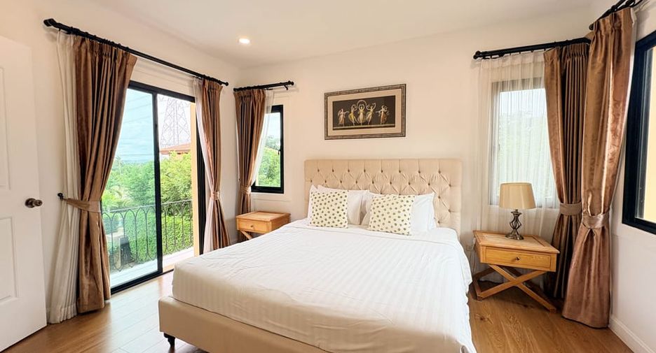 À louer 3 chambres villa à Huay Yai, Pattaya
