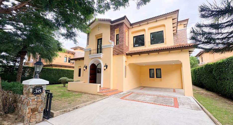 À louer 3 chambres villa à Huay Yai, Pattaya