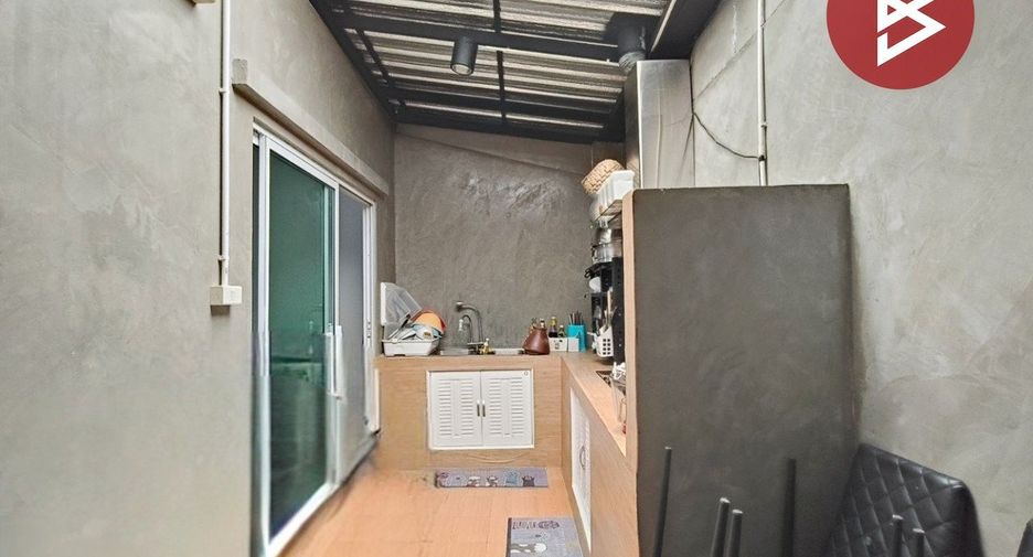 For sale 3 bedrooms townhouse in Bang Bo, Samut Prakan
